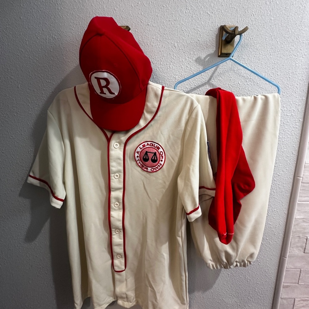 A league of Their Own Men’s Baseball Uniform Set